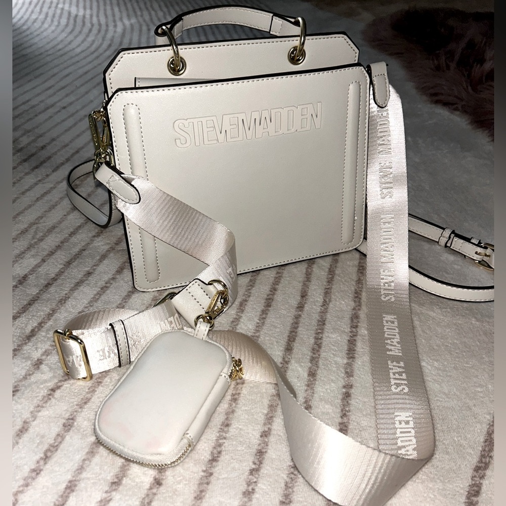Steve Madden White Bevelyn Crossbody Shoulder Bag Leather Satchel Gold hardware